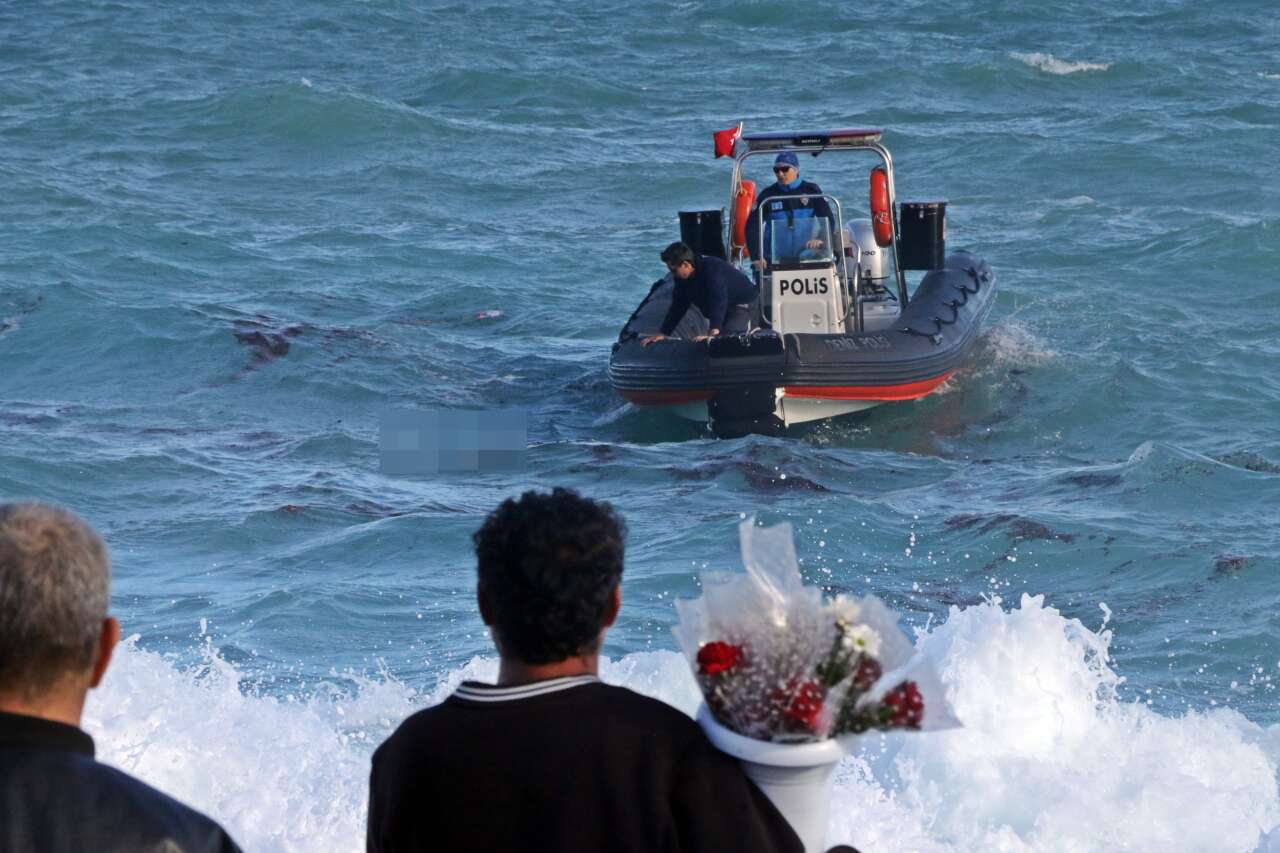 Konyaaltı’nda boğularak ölen gencin suya girme sebebi yürekleri yaktı 15